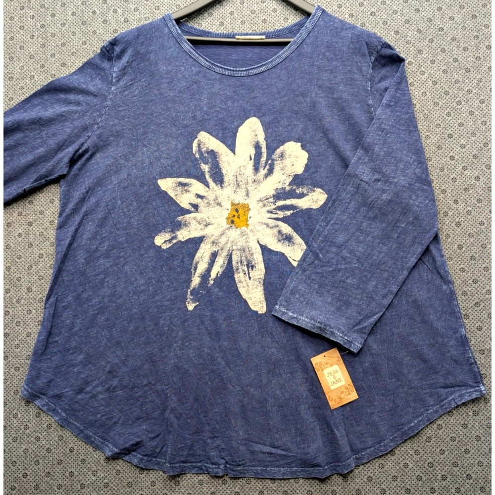 Jess and Jane Womens Mineral Washed Daisy Print Long Sleeve Top 3X Navy USA Made
